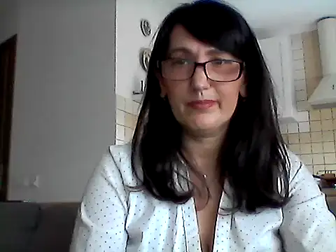 Elena48324 online show from May 9, 12:54 pm