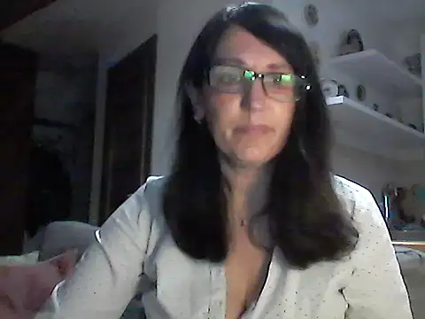 Elena48324 online show from May 11, 5:43 pm