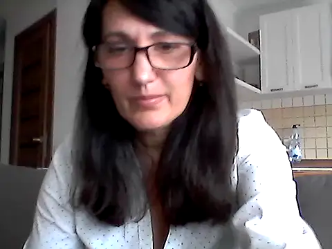 Elena48324 online show from May 16, 10:36 am