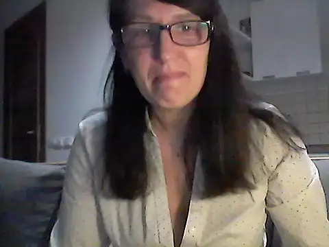 Elena48324 online show from May 20, 6:03 pm