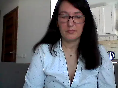 Elena48324 online show from May 23, 7:35 am
