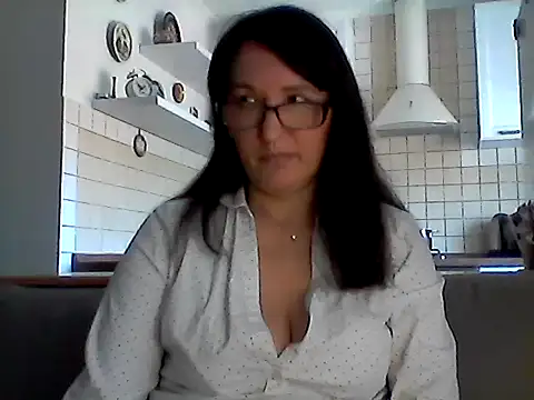 Elena48324 online show from May 24, 10:53 am