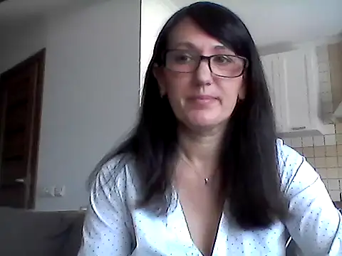Elena48324 online show from June 4, 9:26 am