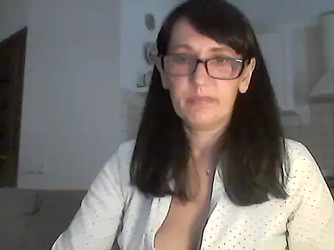 Elena48324 online show from June 16, 4:53 pm