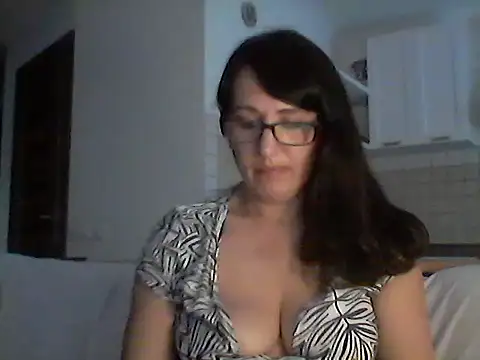 Elena48324 online show from July 8, 4:33 pm