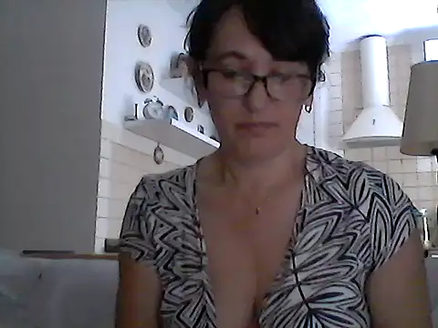 Elena48324 online show from July 18, 2:10 pm