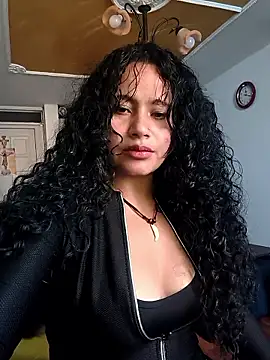 Snapshot of Yaya_watson chatting on May 26, 5:31 pm Yaya watson online show from May 26, 5:31 pm