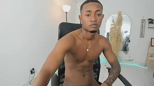 Snapshot of AbonySex69 chatting on January 13, 3:12 am AbonySex69 online show from January 13, 3:12 am