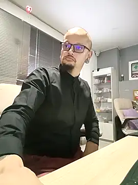 Snapshot of zain_kreigger chatting on September 27, 10:15 pm zain kreigger online show from September 27, 10:15 pm