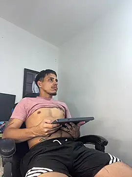 Luke Stone online show from April 14, 9:21 pm