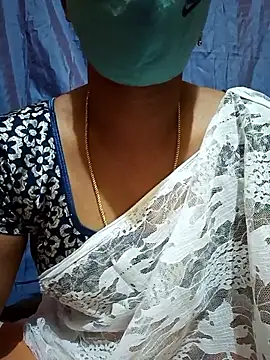 Snapshot of Tamil_Mohini chatting on February 5, 6:40 am Tamil Mohini online show from February 5, 6:40 am