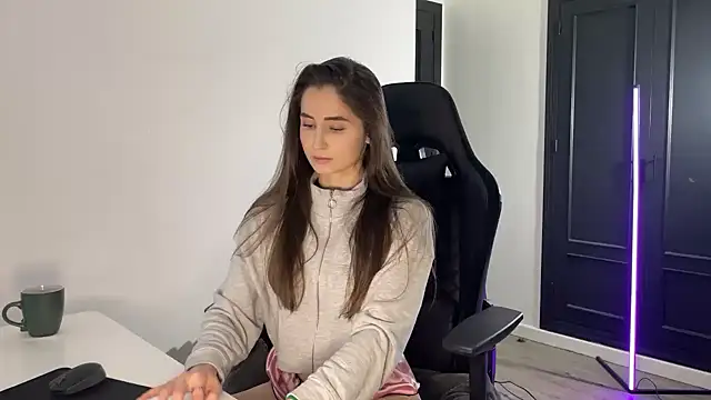 s meow online show from April 17, 10:02 pm