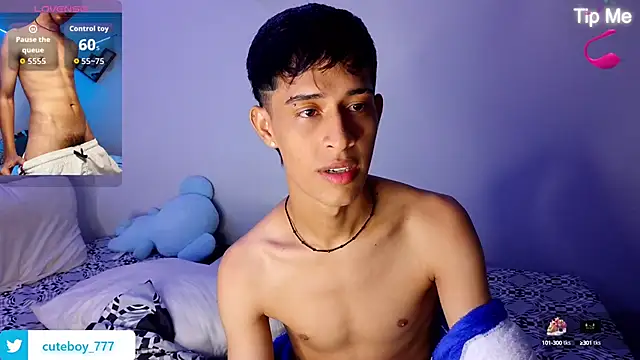 Danny cute 05 online show from October 15, 4:12 am