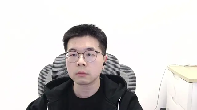 Snapshot of Adzard65 chatting on November 3, 2:51 pm Adzard65 online show from November 3, 2:51 pm