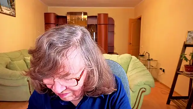 Betty Brick online show from November 30, 10:25 pm