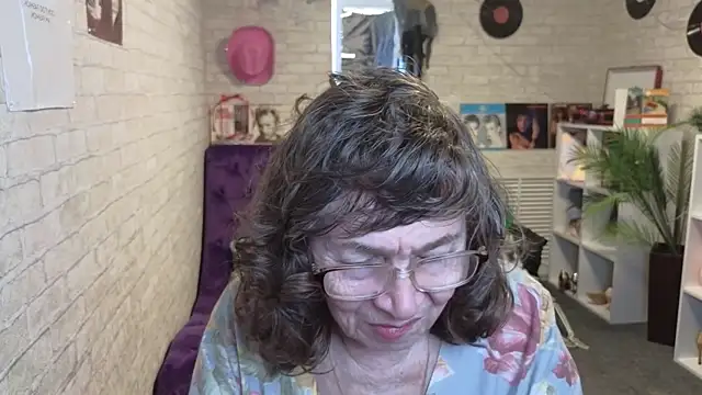 Betty Brick online show from May 20, 7:47 am
