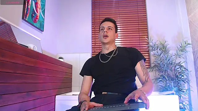 Dustin Sonne online show from November 17, 3:34 am