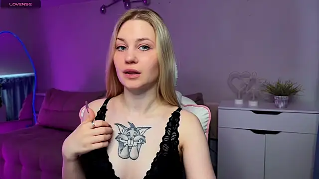 Sofia Kenwood online show from April 12, 3:44 am