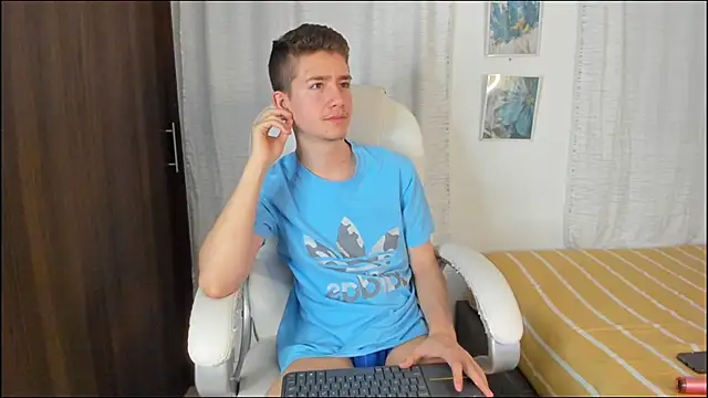 ThiagooJames online show from September 10, 11:27 pm