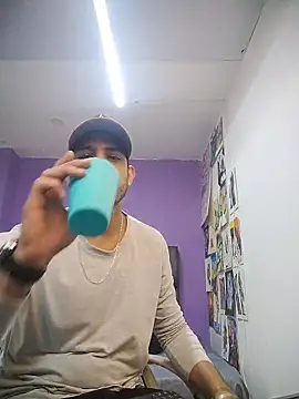 ashtoncooperr online show from February 15, 6:59 pm