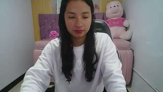 Snapshot of Irina_evans_s1 chatting on September 10, 4:18 pm Irina evans s1 online show from September 10, 4:18 pm