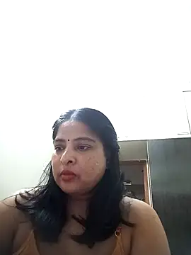 Snapshot of srimasrima chatting on October 5, 9:18 am srimasrima online show from October 5, 9:18 am