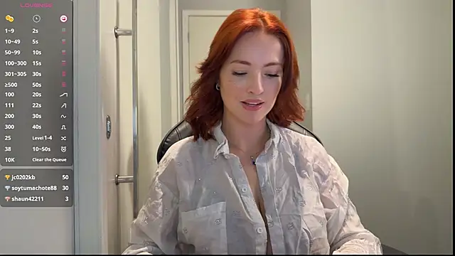 Snapshot of smileegirl chatting on November 20, 8:08 pm smileegirl online show from November 20, 8:08 pm