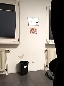 Thompsen1992 online show from March 14, 4:07 am