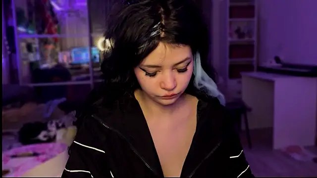 nikoli naw online show from November 13, 5:01 pm