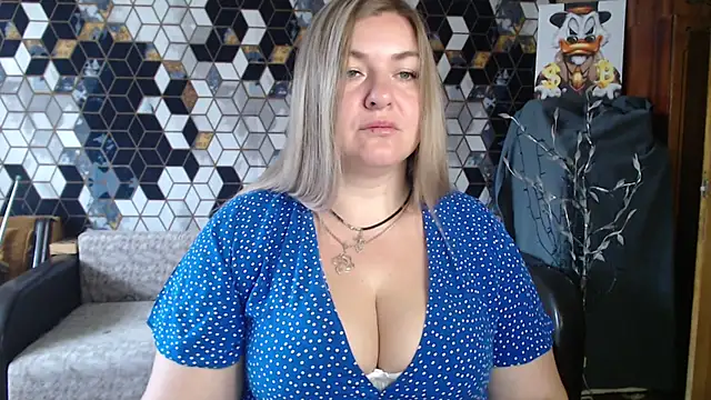 NikaSkylink online show from April 8, 4:56 am