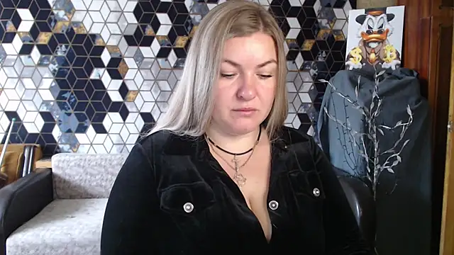 NikaSkylink online show from April 13, 4:51 am