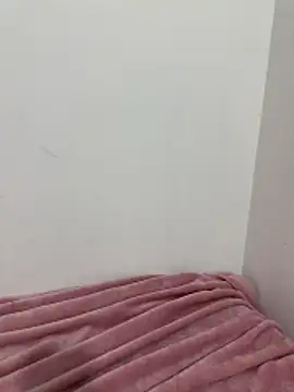 YourSlutBoySl online show from December 3, 9:07 am