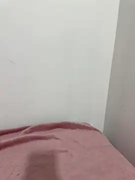 YourSlutBoySl online show from December 17, 11:05 am