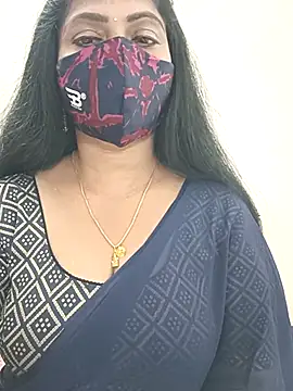 Snapshot of shivani27 chatting on March 13, 4:02 pm shivani27 online show from March 13, 4:02 pm