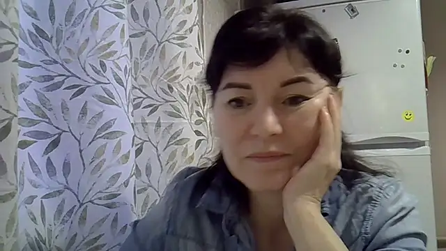 Krystal 82 online show from December 17, 12:44 pm