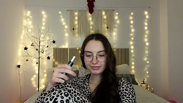 Real cutie1 online show from January 5, 5:27 pm