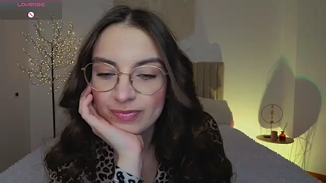 Real cutie1 online show from April 11, 12:53 pm