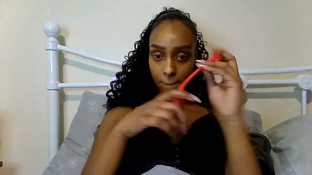 Hazel Dollxx online show from January 13, 12:10 pm