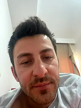 Snapshot of emredenizz07 chatting on October 8, 8:01 am emredenizz07 online show from October 8, 8:01 am