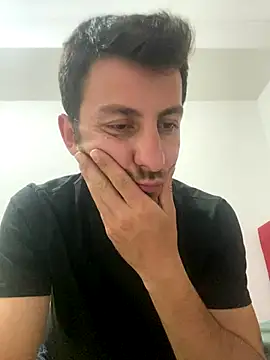 Snapshot of emredenizz07 chatting on October 9, 11:25 pm emredenizz07 online show from October 9, 11:25 pm