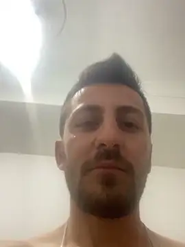 Snapshot of emredenizz07 chatting on October 25, 7:08 pm emredenizz07 online show from October 25, 7:08 pm