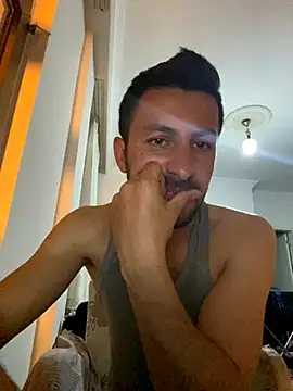 Snapshot of emredenizz07 chatting on November 3, 7:15 pm emredenizz07 online show from November 3, 7:15 pm