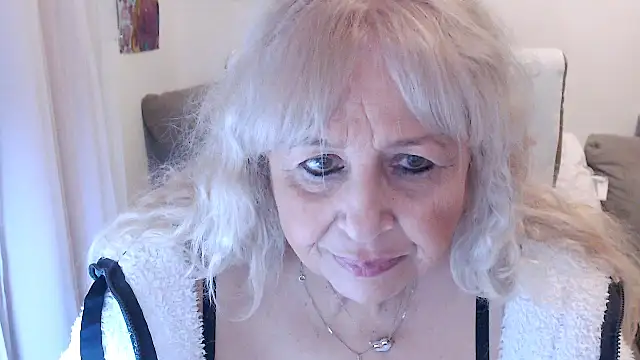 SusiLifeXXX online show from December 1, 8:25 pm