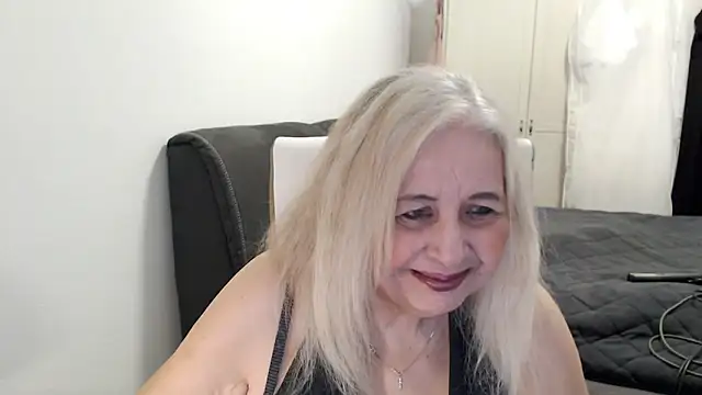 Snapshot of SusiLifeXXX chatting on April 27, 7:01 pm SusiLifeXXX online show from April 27, 7:01 pm