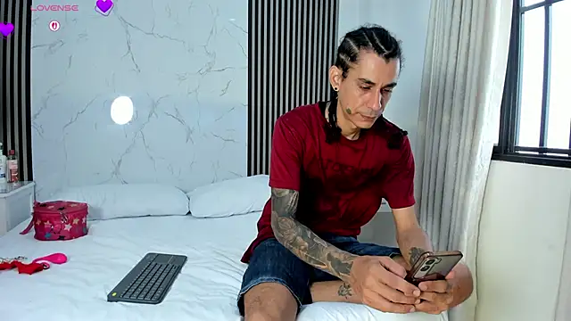 JackAndRosse  online show from March 10, 2:11 pm