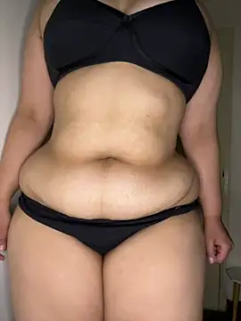 Snapshot of prernaa_love chatting on February 10, 4:33 pm prernaa love online show from February 10, 4:33 pm