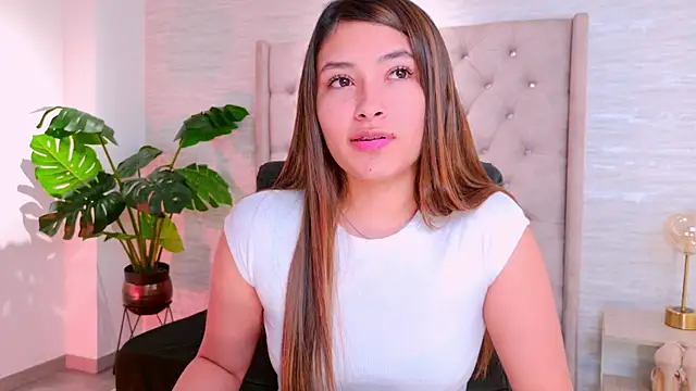 Snapshot of Abrill_cute chatting on September 20, 9:38 pm Abrill cute online show from September 20, 9:38 pm
