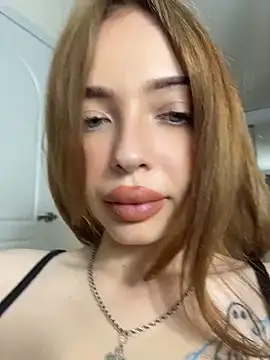 Hannah xBaby online show from June 3, 3:28 pm