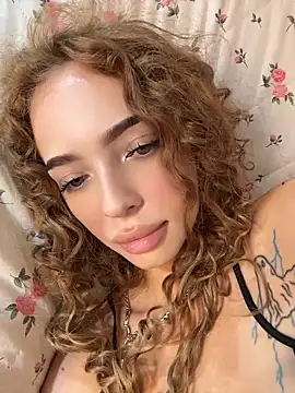 Hannah xBaby online show from July 29, 11:30 am