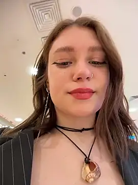 lucy-joy online show from January 17, 9:36 am